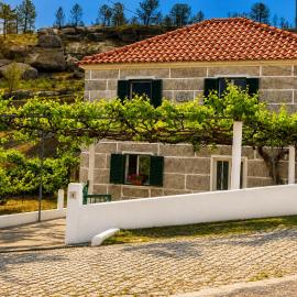 Casa D'os Eiras, hotell i Aguiar da Beira