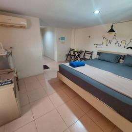 TaKaYai GuestHouse, hotel in Cha Am