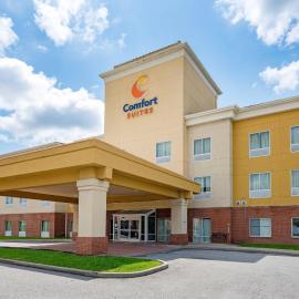 Comfort Suites near Indianapolis Airport, hotel di Indianapolis