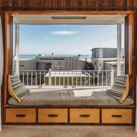 Beach House On Hamblyn