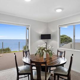 Beachfront Breeze - sea views for days