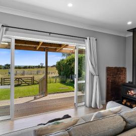 Weld Cottage - Sustainable lifestyle property, מלון בניו פלימות'