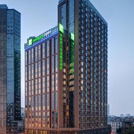 Holiday Inn Express Chengdu West Gate by IHG, hótel í Chengdu