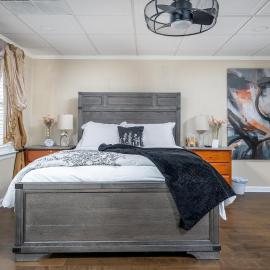 Twice As Nice Private Entrance Super Sized 2 Bed King Sized 1,800 Square Ft Basement Apartment Two Main Queen Bedrooms Two Full Private Bathrooms Your Own In Room Bath Full Laundry, Full Kitchen, Gated Property Personal Gate Code No Events and No parties, hotel in Snellville