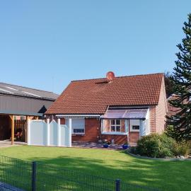 Ferienhaus Lütje Huske - Natur & Fahrradurlaub, 25666, Hotel in Weener