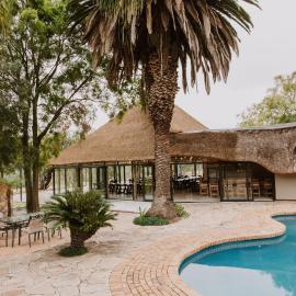 Beynespoort Guestfarm and Venue, hotelli 
