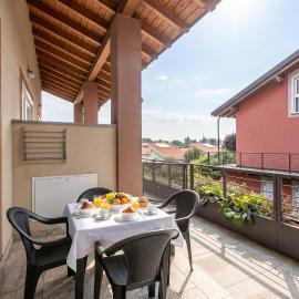 Cozy Residence - Happy Rentals, hotel a Ispra
