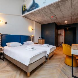 Art Queen Aparthotel