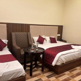 Hotel Gokulam Grand, hotel em Tenāli