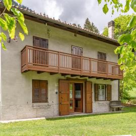 Baita Laghetto Pontarso, Telve Ospitar, hotel in Telve