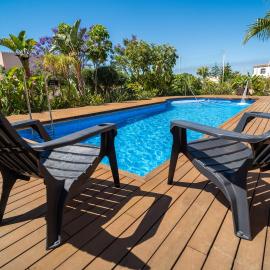 Villa Paradise by Expoholidays, hotel in Aguadulce