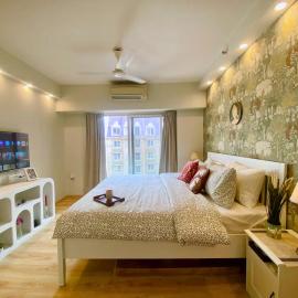ConnektHomes - 5 Star Luxury 2Bed2Bath Nr Asian Heart BKC - Pool