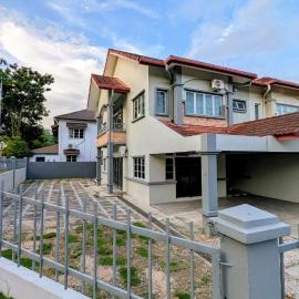 ANS Homestay Pusat Bandar Shah Alam Corner Lot