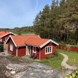Gäststuga på Tjörn, hôtel à Rösselvik