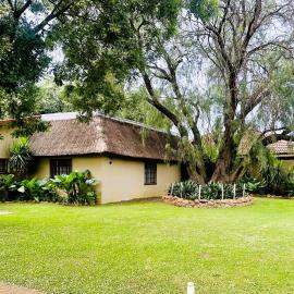 AJM Accommodation, hotel u gradu Delmas