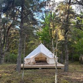 Merevaatega Glämping Sarvel, hotel sa Kukka