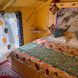 H.B Rocket paradise, hotel a Srinagar