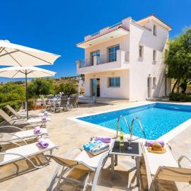 Villa Panorama Tessera, hotelli kohteessa Droushia