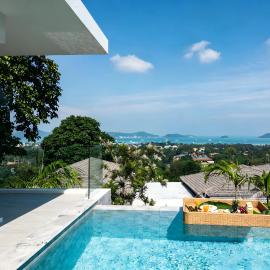 The Salin Seaview Villas by Homelink، فندق في Ban Kata