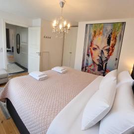 Central City Apartment A, hotel em Nyköping