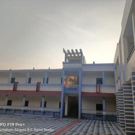 SK Gardens Inn, hotel din Kuttālam