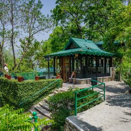 Neemrana's Glasshouse on the Ganges, hotelli Shivpurissa