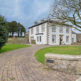 Large Georgian Home, Nr the Lake District