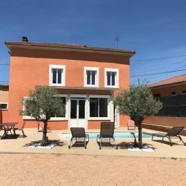 Tresvous et Nous, hotel a Trévoux