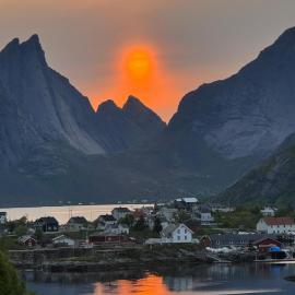 Northern lights apartment Lofoten, Reine, hotel sa Moskenes