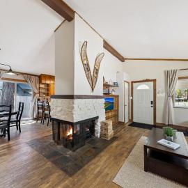Cozy Pines & Paths Retreat