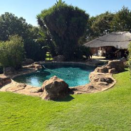 Lentedal Guest Farm, hotel in Magaliesburg