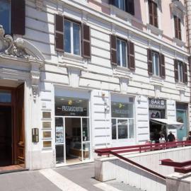 О Relais Piazza del Popolo: Lovnic şehrinde bir otel
