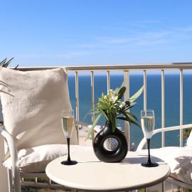 Apartment with sea view in Cullera, hotel in Faro de Cullera