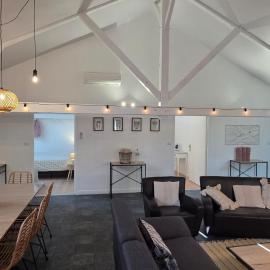 L'annexe du loft de l'Abbaye-8 pers-gare à pied, hotel em Cormery
