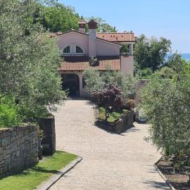 Alloro, hotel v destinaci Ankaran