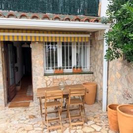 A comfortable apartment 5 minutes from Golfet Beach, ξενοδοχείο σε Calella de Palafrugell