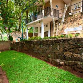 Villa Whispering Leaves Kandy