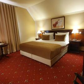GARDEN Club - Hotel - FREE Parking
