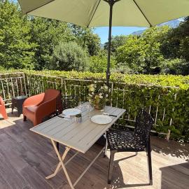 CASAMACCE Studio climatisé avec terrasse, small comfortable apartment free parking, air-conditioned & Wifi, hotell sihtkohas Corte