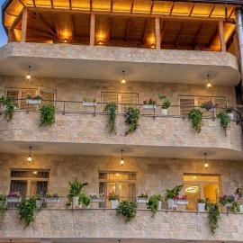 Vila HK, hotel in Krujë
