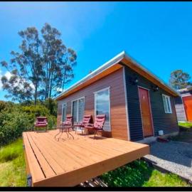 Alojamiento con acceso a playa y naturaleza, hotel u gradu 'Castro'
