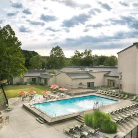 Heritage Hotel, Golf & Conference Center, hotel u gradu Southbury