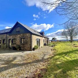 2 Bed in Llanwrtyd Wells oc-94009, מלון בBeulah