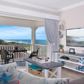 At 4 Umzumbe Sea View Apartment