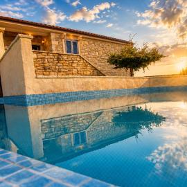 Villa Stone Lace, hotel a Kolan