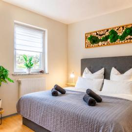 Ferienwohnung Zum Sperberring - Parkplatz - Wallbox - WLAN - Netflix&Disney - sehr ruhig - perfekt zum entspannen & erholen