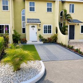 Casa 28 2Bed 2 Bath Townhouse 24Hour Security, hotel a Braeton