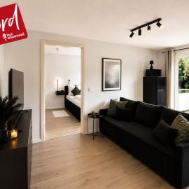 Design Apartment 5 am Titisee mit Kamin, E-Ladestation, Balkon, Top Lage, hotel in Titisee-Neustadt