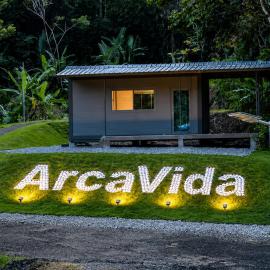 ArcaVida # 1 Jungle Container Near Beach
