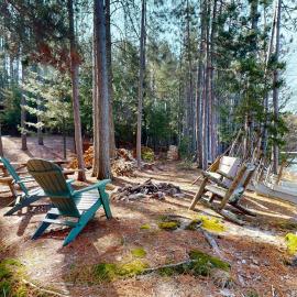 Swaying Pines Estate – hotel w mieście Three Lakes
